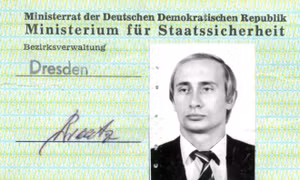 Phát hiện thẻ căn cước 'cổ' của Tổng thống Putin tại Cơ quan tình báo Đông Đức