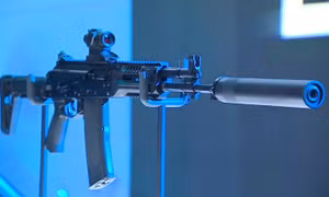 Tập đoàn Kalashnikov ra mắt súng trường mới tại triển lãm vũ khí