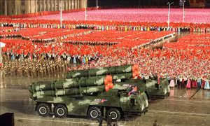 Triều Tiên ra mắt ICBM mới trong lễ duyệt binh hoành tráng 