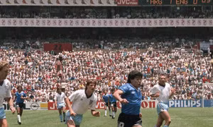 Trang sử qua ảnh về ‘Cậu bé vàng’ Diego Maradona
