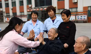 Mô hình sống chung giữa người trẻ và người già ở Trung Quốc