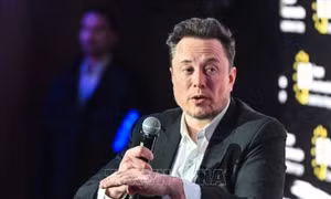 Tỷ phú Musk 'trật đường ray' tại Trung Quốc
