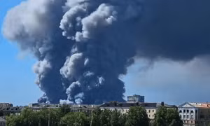 Chiến lược của Ukraine khi liên tục nã hỏa lực vào 'ông lớn' thương mại điện tử Nga