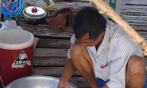 Chộn rộn mưu sinh mùa lũ về
