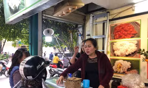 Bánh khúc cô Lan phục vụ hàng nghìn suất ăn cho các nhà báo quốc tế