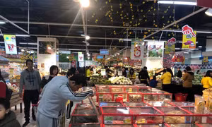 Bia, nước ngọt rục rịch tăng giá nhẹ, rau xanh, thịt lợn giữ ổn định