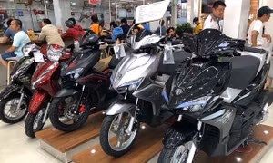 Giá xe máy giảm mạnh 2 - 5 triệu đồng sau Tết