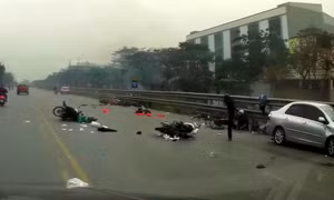Vụ ô tô mất lái ở Hà Nội: Lái xe có sử dụng rượu bia, thêm 5 người nhập viện