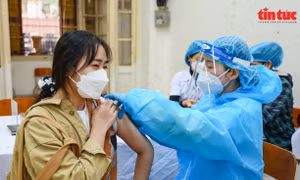 Hà Nội triển khai tiêm vaccine mũi 2 cho học sinh