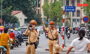 Hà Nội quyết tâm gỡ 'nút thắt' giao thông sau 15 năm giám sát toàn diện