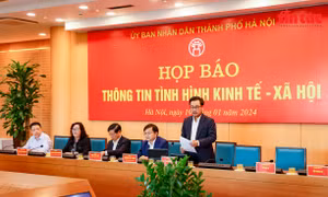Nhìn lại năm 2023: Hà Nội tăng cường chuyển đổi số, kiềm chế lạm phát