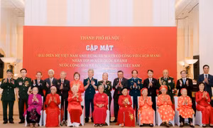 Hà Nội tri ân Mẹ Việt Nam Anh hùng và Người có công nhân kỷ niệm 80 năm Quốc khánh