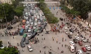 Hà Nội: 'Xe điên' đâm hàng loạt xe máy làm 17 người bị thương