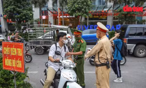 Hà Nội xử lý nghiêm nhóm học sinh 'con tôi ở nhà ngoan lắm'