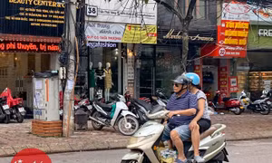 Hà Nội xử phạt nhiều trường hợp không đeo khẩu trang nơi công cộng