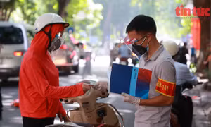 Phát hiện mã QR Code giả trên giấy đi đường tại Hà Nội