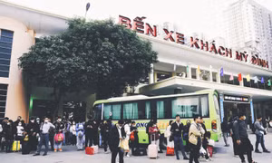 Hà Nội huy động 2.450 xe tăng cường dịp Tết Bính Ngọ 2026, nói 'không' với quá tải - cò mồi