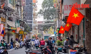 Độc đáo Lễ hội Văn hoá, Ẩm thực mùa Xuân-Đảo Ngọc Ngũ Xã đầu tiên tại Hà NộiSẽ có 10 nhà hàng nổi tiếng trên địa bàn phường Trúc Bạch, quận Ba Đình và TP Hà Nội tham gia cuộc thi “Ẩm thực mùa Xuân-Đảo Ngọc Ngũ Xã” lần này. Mỗi đội thi sẽ nấu một mâm 