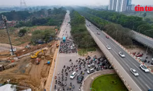 Phân luồng giao thông trên cầu Chương Dương và đường gom Đại lộ Thăng Long