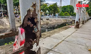 Vụ lan can chắp vá bên sông Kim Ngưu: Kiến nghị của địa phương chưa được giải quyết