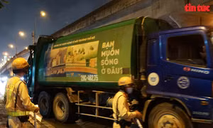 Hà Nội yêu cầu xử lý nghiêm xe chở rác lưu thông trong giờ cấm gây ùn tắc