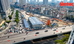 Lắp ráp rô bốt đào hầm nghìn tấn sâu dưới lòng đất