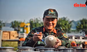 Hà Nội: Cận cảnh trận địa pháo hoa trước giao thừa trên tuyến phố đi bộ Thiền Quang