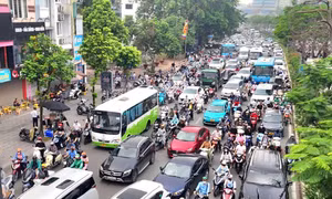 Hà Nội sẽ tính ưu tiên hỗ trợ người dân chuyển đổi phương tiện trong khu vực Vành đai 1