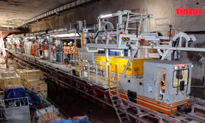 Sau 1 tuần 'thức giấc', robot TBM đã tiến sâu gần 30 mét vào lòng đất