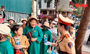 Công an Hà Nội bảo đảm trật tự an toàn giao thông cho đại lễ Phật đản