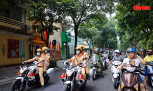 Hà Nội phát động toàn dân phản ánh hành vi vi phạm trật tự giao thông