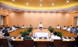 Chủ tịch TP Hà Nội: Nguy cơ lây nhiễm dịch COVID-19 cao khi tụ tập đi lễ mùng 1
