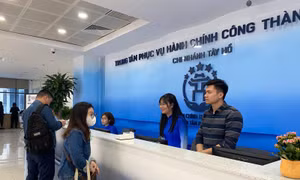 Xây dựng đội ngũ cán bộ Thủ đô đạo đức, có trình độ cao, bản lĩnh