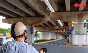 Hà Nội: Xây để 'đi trước đón đầu', không ngờ cầu 'ế khách'