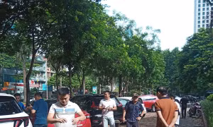 Cảnh sát hình sự vào cuộc điều tra hàng loạt ô tô bị đập kính trong đêm