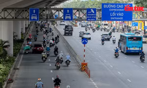 Hà Nội sẽ xử phạt nghiêm các vi phạm luồng tuyến giao thông đường Phạm Văn Đồng