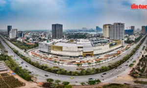 Ảnh 360: Cận cảnh đại công trường trị giá 600 triệu USD với 'view' ngắm hồ Tây và sông Hồng
