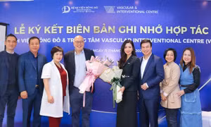 Bệnh viện Đông Đô hợp tác với VIC Singapore