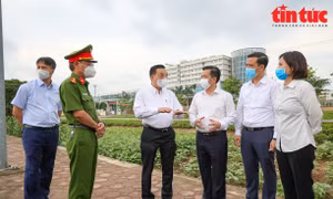 Hà Nội ra Chỉ thị hỏa tốc tăng cường chống dịch tại 30 quận, huyện