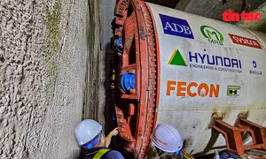 Kiểm tra 'cặp đôi' robot TBM khổng lồ, sẵn sàng khoan hầm Metro vào ngày 30/7