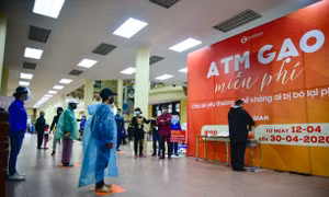 Mở thêm điểm 'ATM gạo' miễn phí tại Hà Nội, nhiều nhà hảo tâm ủng hộ chương trình