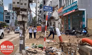 Hà Nội: Thi công ẩu tại đường Vũ Trọng Phụng gây ô nhiễm, nguy cơ tai nạn