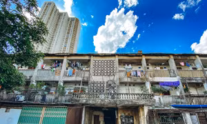 Sống trong sợ hãi ở khu tập thể chờ sập