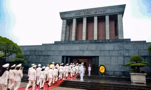Công an TP Hà Nội báo công dâng Bác