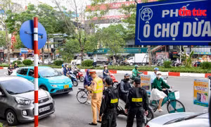 Ngày đầu hoạt động của 5 tổ công tác 'đặc biệt' ở Hà Nội