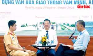 Sinh viên Thủ đô – 'hạt nhân' lan tỏa văn hóa giao thông văn minh, an toàn