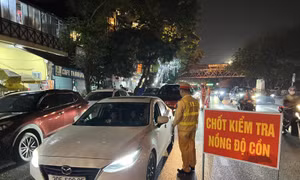 Dừng hàng trăm xe ô tô không phát hiện vi phạm nồng độ cồn