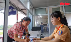 Phí sát hạch lái xe: Chỉ thu đúng phí, phản ánh ngay nếu bị làm khó