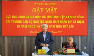 Gặp mặt Đoàn cựu giáo viên, học sinh Trường Cán bộ dân tộc miền Nam