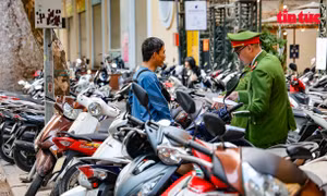 Mạnh tay xử phạt vi phạm trông giữ xe ngày Tết